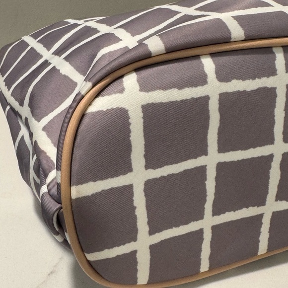 Kate Spade Gray and White Ribbon Nylon Shoulder Bag - Picture 14 of 15